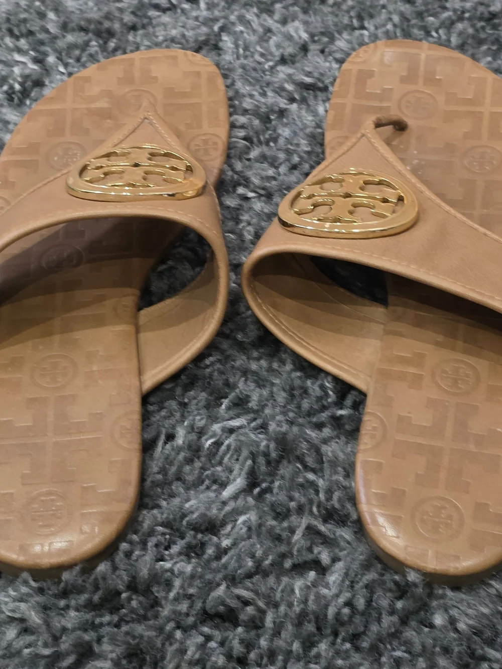 Tory Burch Women's Brown Leather Logo Medallion Thong Sandals Size 10.5M